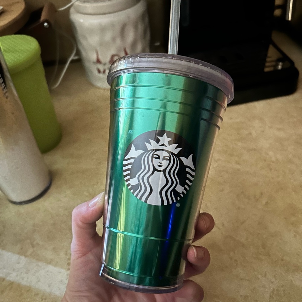 *RARE* Starbucks Metallic Green Grande 16oz Cold Tumbler